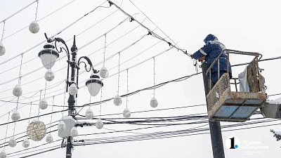 На главной пешеходной улице Челябинска сняли часть иллюминации