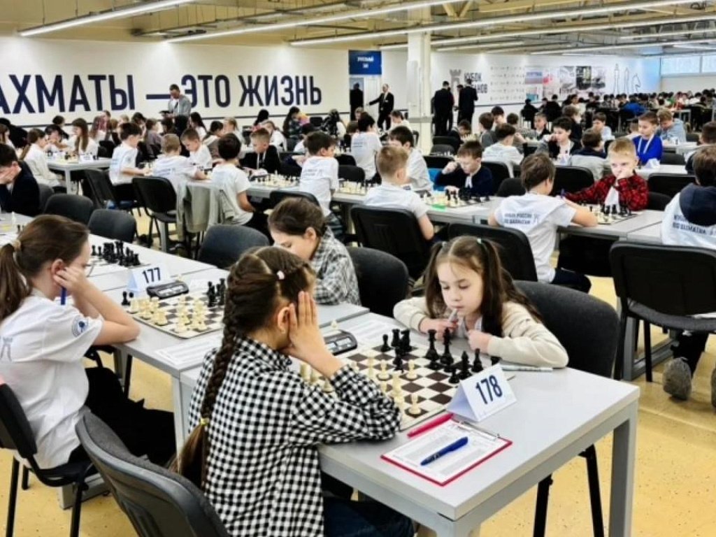 Юные шахматисты из Челябинской области участвуют в битве за титановый кубок