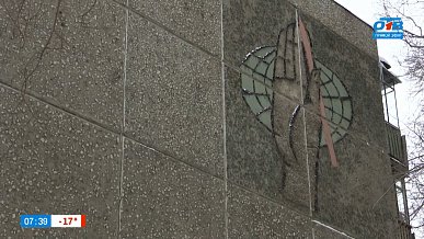 Монументальное искусство с мечтой о звездах в сюжете «Космическая улица Гагарина»