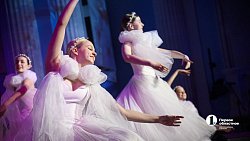 В челябинском зале «Родина» провели праздничный концерт «Весна — это музыка!»