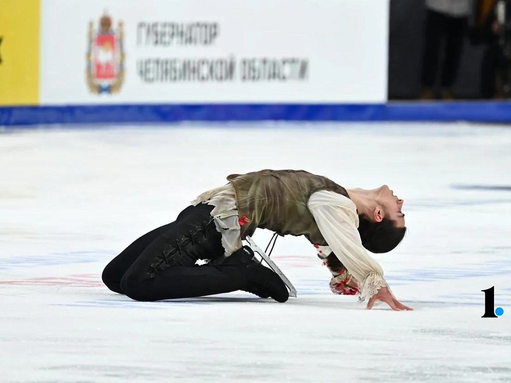 Фигурист Петр Гуменник выступил с программой «Парфюмер» на Гран-при в Челябинске