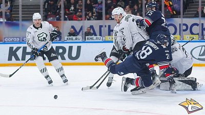 Магнитогорский «Металлург» в пятый раз в сезоне выиграл у «Трактора» в КХЛ