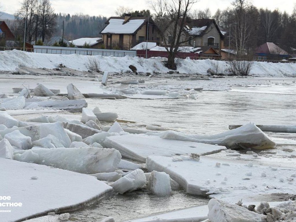 В Аше готовятся взрывать лед на реке Сим