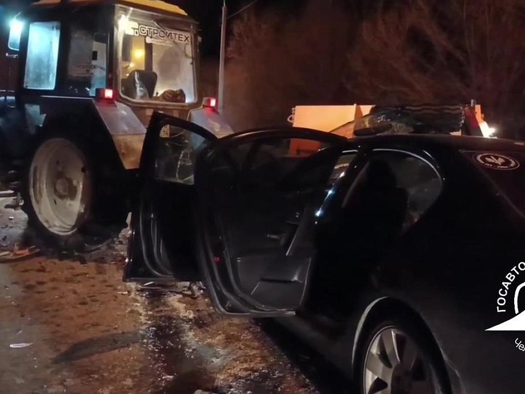 Один погиб и трое пострадали в ДТП с трактором в Магнитогорске