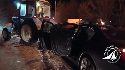 Один погиб и трое пострадали в ДТП с трактором в Магнитогорске