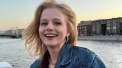 Актриса Саша Бортич прилетит в Челябинск и поработает диджеем