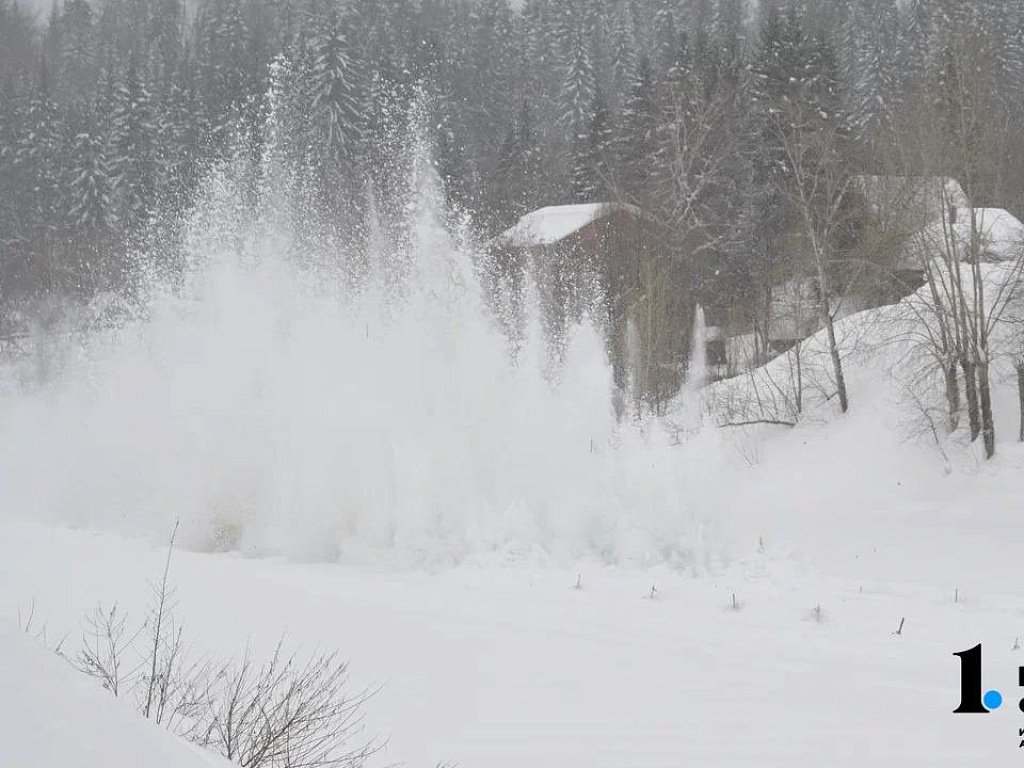 В Челябинской области успешно провели взрывные работы на реке Сим