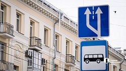 В Челябинске владельцам обледеневших балконов выставят счет за неубранные сосульки