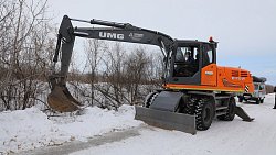 В Магнитогорске горячей водой промывают водопропускные трубы