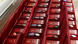 Алексей Текслер вручил государственные и областные награды выдающимся южноуральцам