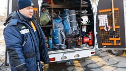 Челябинские спасатели отправились в Белгород помогать пострадавшим от обстрелов