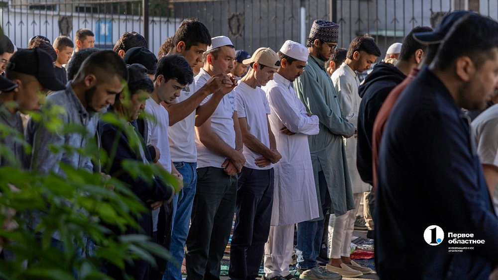 Алексей Текслер поздравил мусульман Южного Урала с праздником Ураза-байрам