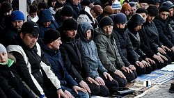 «Мы братья тут, все одинаково»: как в Челябинске встретили Ураза-байрам