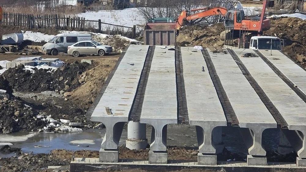 Под Челябинском начали строить автомобильный мост через Зюзелгу