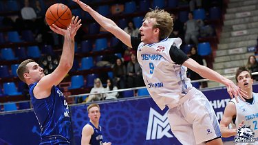 Магнитогорский «Металлург» остался за бортом топ-10 команд в Суперлиге