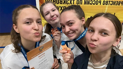 Челябинские тхэквондистки завоевали бронзу чемпионата России по пхумсэ