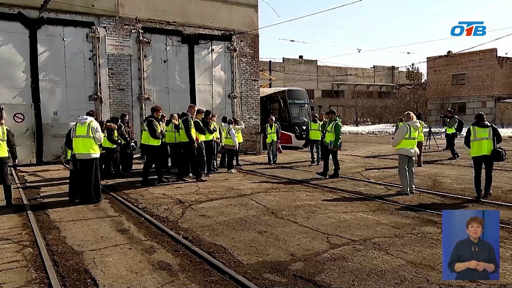 В Челябинской области для ветеранов СВО проводят экскурсию в депо