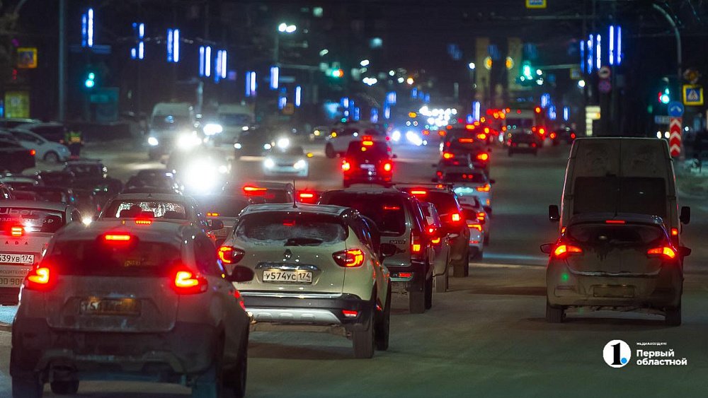 Девятибалльные пробки образовались на дорогах Челябинска утром 25 октября