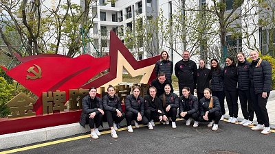 Ватерполистки «Уралочки» показали, как проходят их сборы в Китае