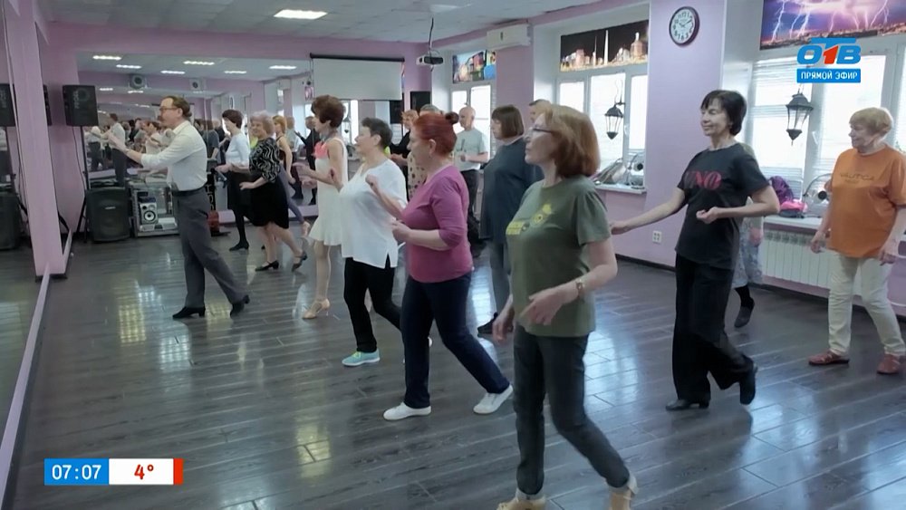 Самба, румба, ча-ча-ча в сюжете «Пенсионеры танцуют латину»