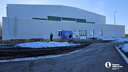 В Кунашаке продолжается строительство ледовой арены