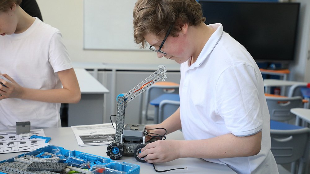 «Кванториум» магнитогорского лицея стал федеральной инновационной площадкой