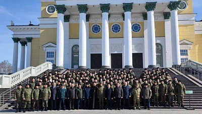 Алексей Текслер отметил вклад казачества в прошлое и настоящее Южного Урала