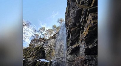 Сухие водопады в Саткинском округе «оживила» талая вода