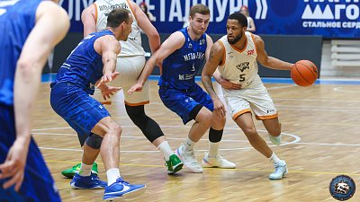 «Металлург» подставил подножку «ЧБК» в баскетбольной Суперлиге