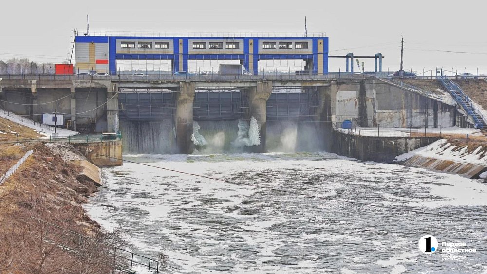 Сброс воды на Шершнях в Челябинске увеличили до 80 кубометров в секунду