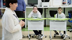 Школьники из ДНР проведут профориентационные каникулы на Южном Урале