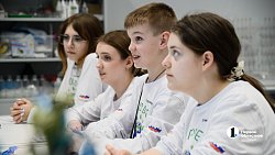 Школьники из ДНР проведут профориентационные каникулы на Южном Урале