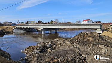 Строительство моста через Зюзелгу попало в сезон активного паводка
