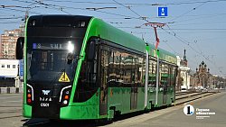 На линию в Челябинске вышел трехсекционный трамвай «Альтаир»