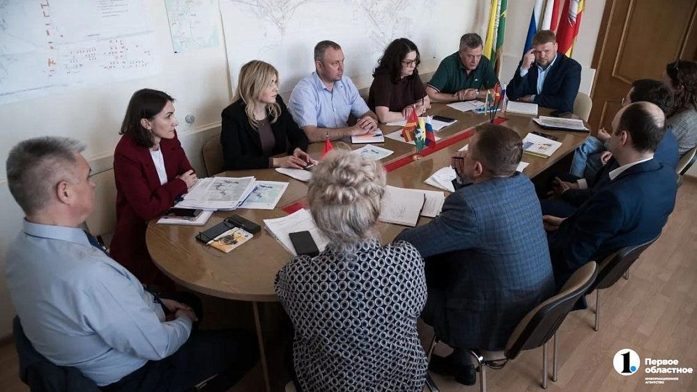 В Карабаше власти региона, округа и жители обсудили вопросы укрепления системы ЖКХ