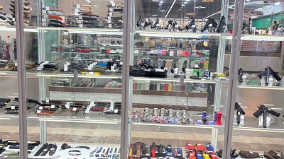 Челябинские полицейские проводят рейды по точкам продажи сигнальных устройств