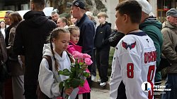 Челябинск аплодисментами встретил пассажиров опрокинувшегося под Ульяновском поезда