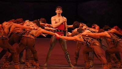 Новосибирский театр впервые выступит на фестивале в Челябинске с легендарным «Спартаком»