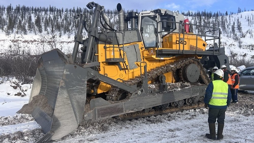 Челябинский бульдозер испытают на алмазных карьерах в Якутии