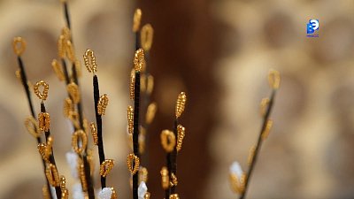 Жительница Миасса изготавливает праздничный декор из бисера