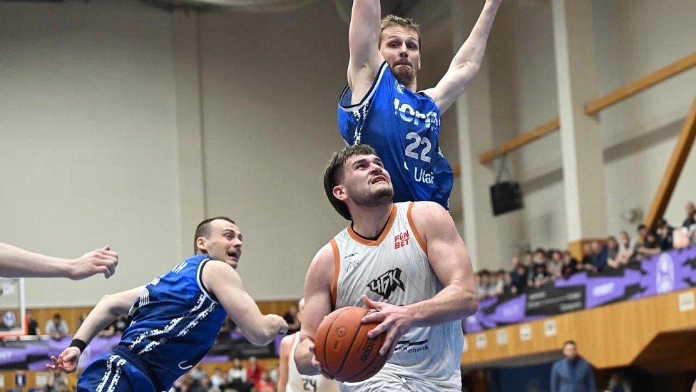 Челябинский клуб «ЧБК» с победы стартовал в плей‑офф Суперлиги