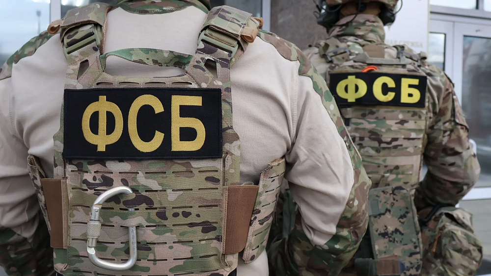 Банда лжеполицейских похитила более 1 млн рублей под видом рейдов против табака