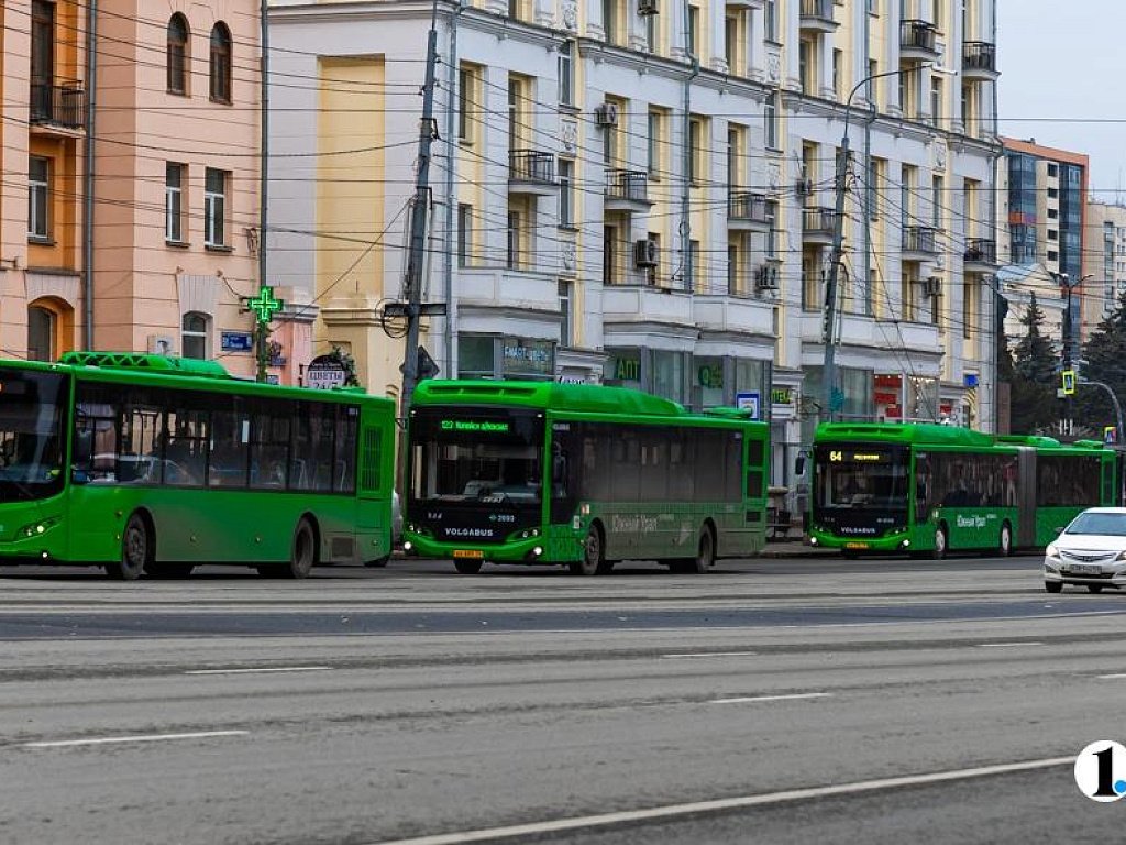 Челябинцы смогут сами открывать двери в автобусах № 24 и № 64