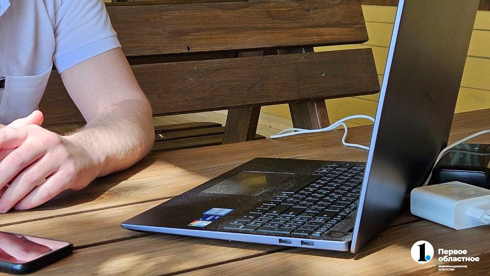 Профильные службы России устраняют перебои в работе интернета и мобильной связи