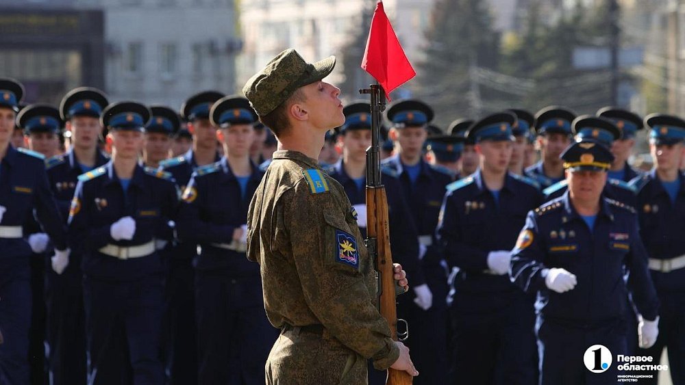 В Челябинске названы даты репетиций парада Победы