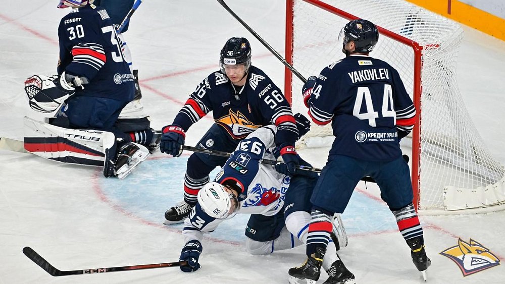 «Металлург» выиграл у «Торпедо» 4:3 и повел в серии в четвертьфинале Кубка Гагарина