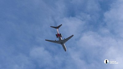 Утром 10 апреля в Челябинске незапланированно сел самолет по пути в Екатеринбург