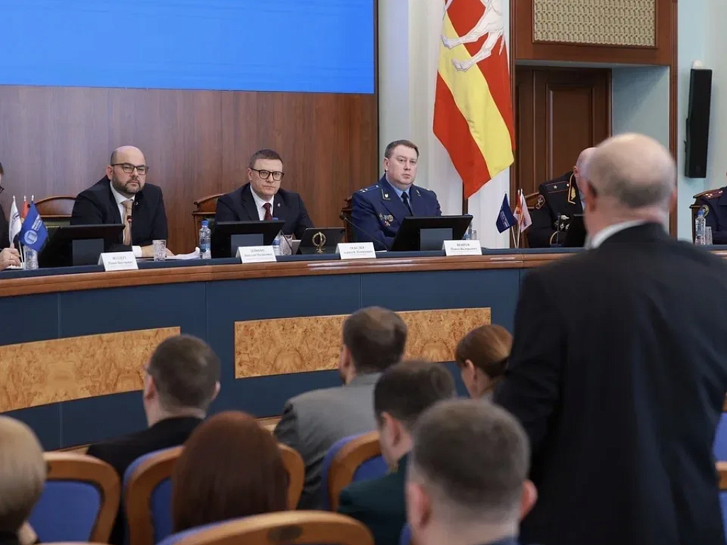 Алексей Текслер поздравил Общественную палату Челябинской области с 20‑летием