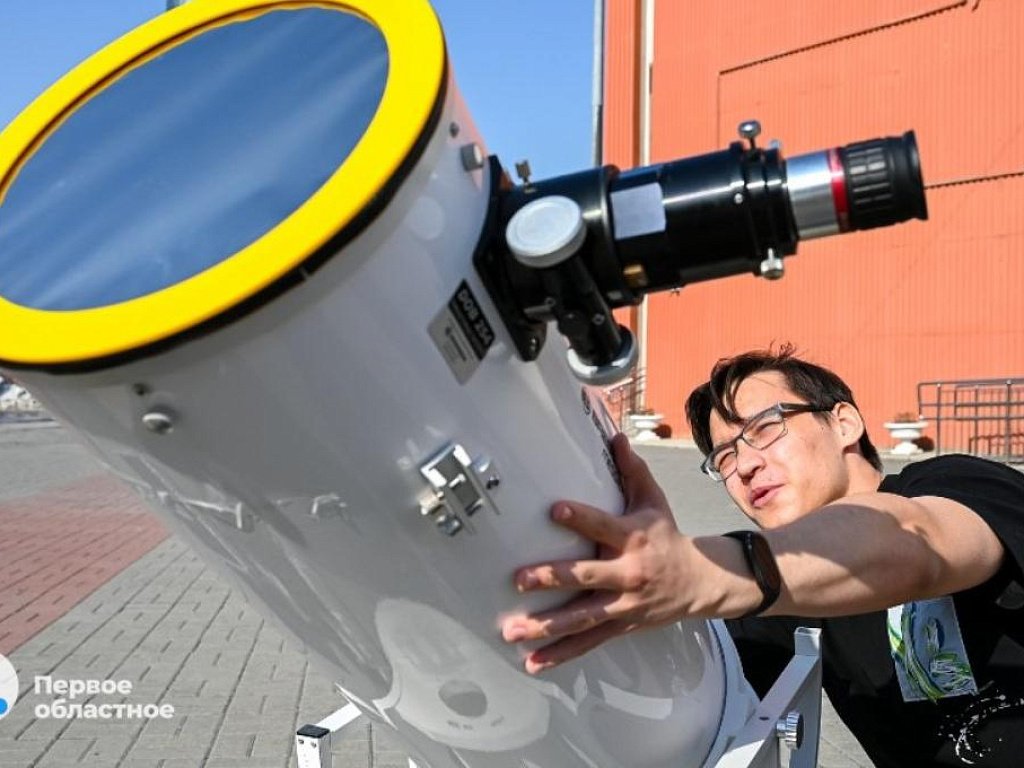 Два космических шоу за одну неделю: южноуральцы увидят звездопад и яркую комету