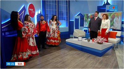 Праздничный музыкальный номер в День рождения программы «Наше утро» — Гости в студии